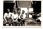 René Hiblot avec d'autres prisonniers René Hiblot avec d'autres prisonniers