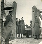 Gilbert Roughol - remise des plaques de prisonniers Gilbert Roughol - remise des plaques de prisonniers