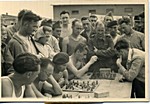 Pierre Roughol joue aux echecs Pierre Roughol joue aux echecs